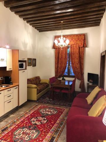 Apartahotel Odoni *